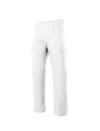 Pantalón industrial multibolsillos con botón y cremallera en color blanco.