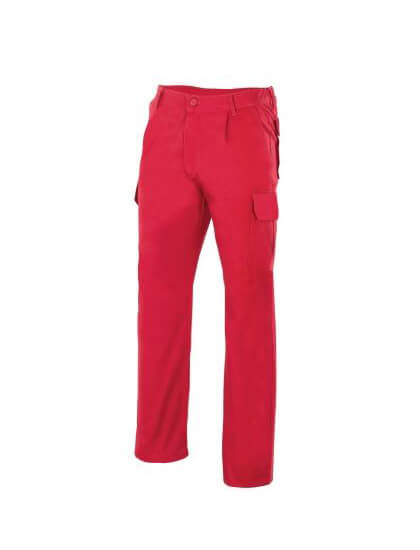 Pantalón industrial multibolsillos con botón y cremallera en color rojo.